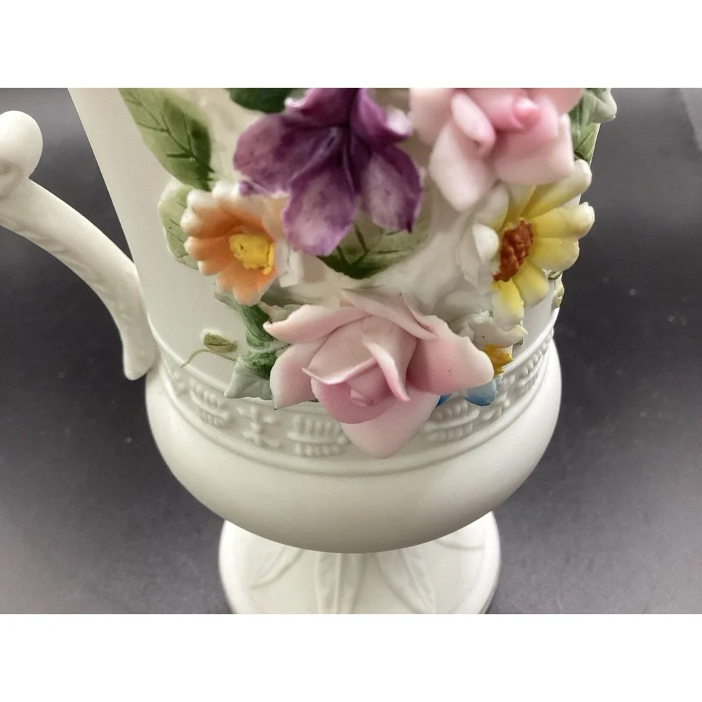 Vintage Lefton Pitcher Bud Vase Gold Tone Trim Handle Hand Painted‎ Roses 6